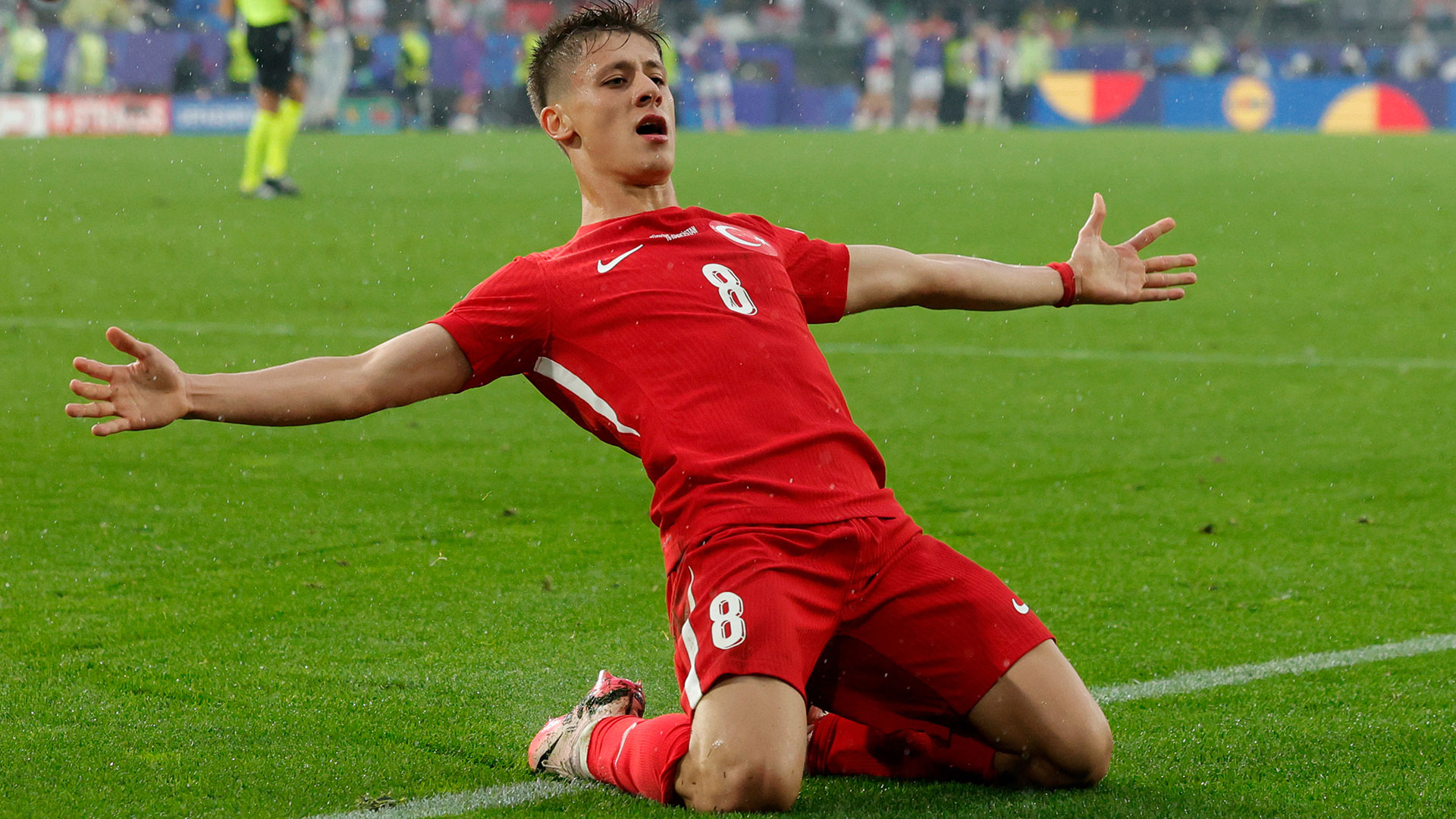 آردا گولر فنر باغچه آردا گولر فنر باغچه