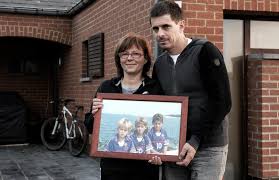 ادن هازارد و مادرش