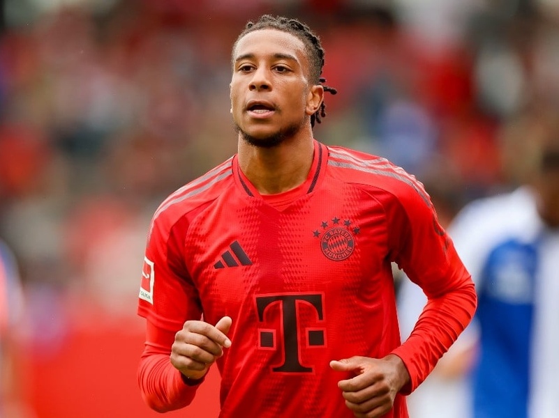 اولیس در تیم کریستال پالاس