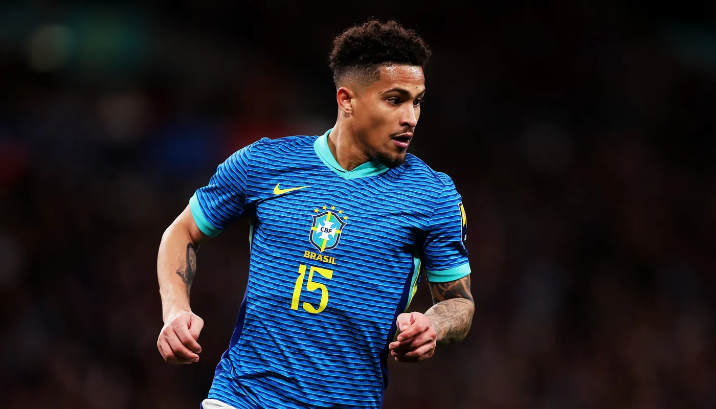 بچگی ژوائو گومز