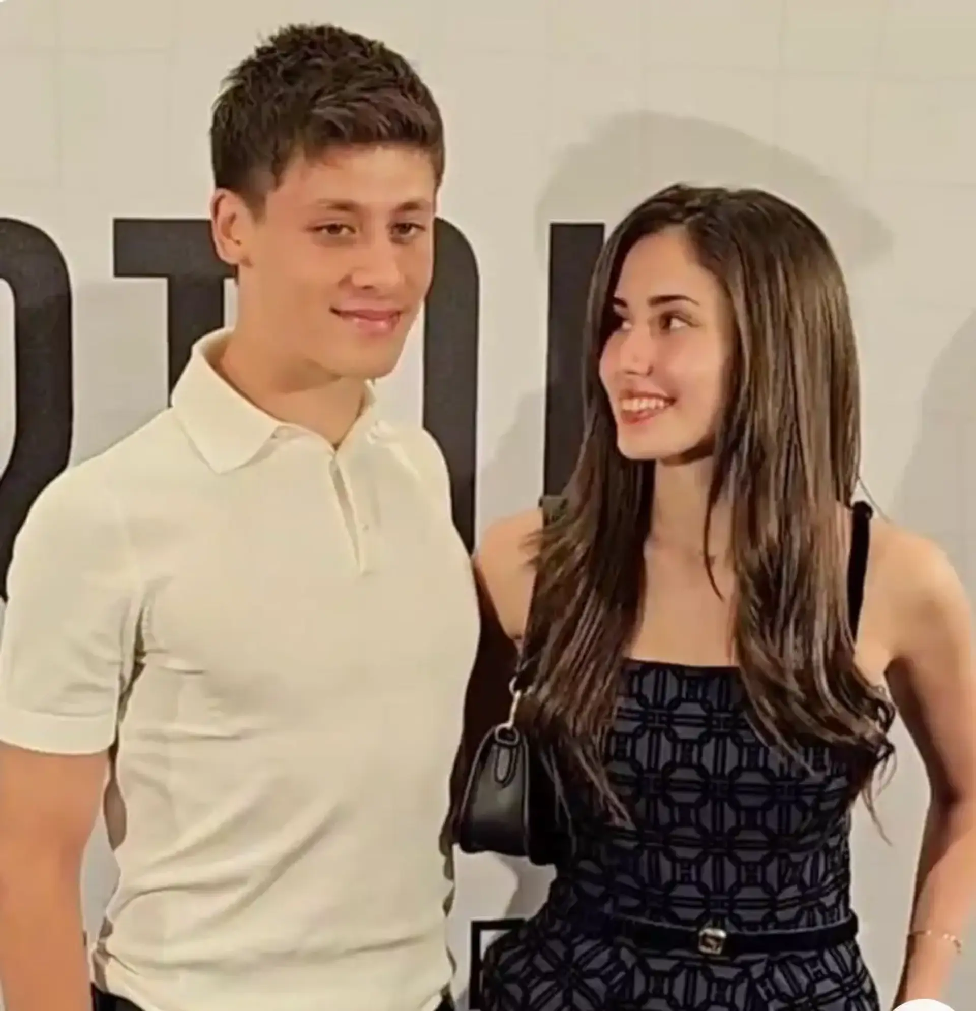 عکس آردا گولر و دوست دخترش عکس آردا گولر و دوست دخترش