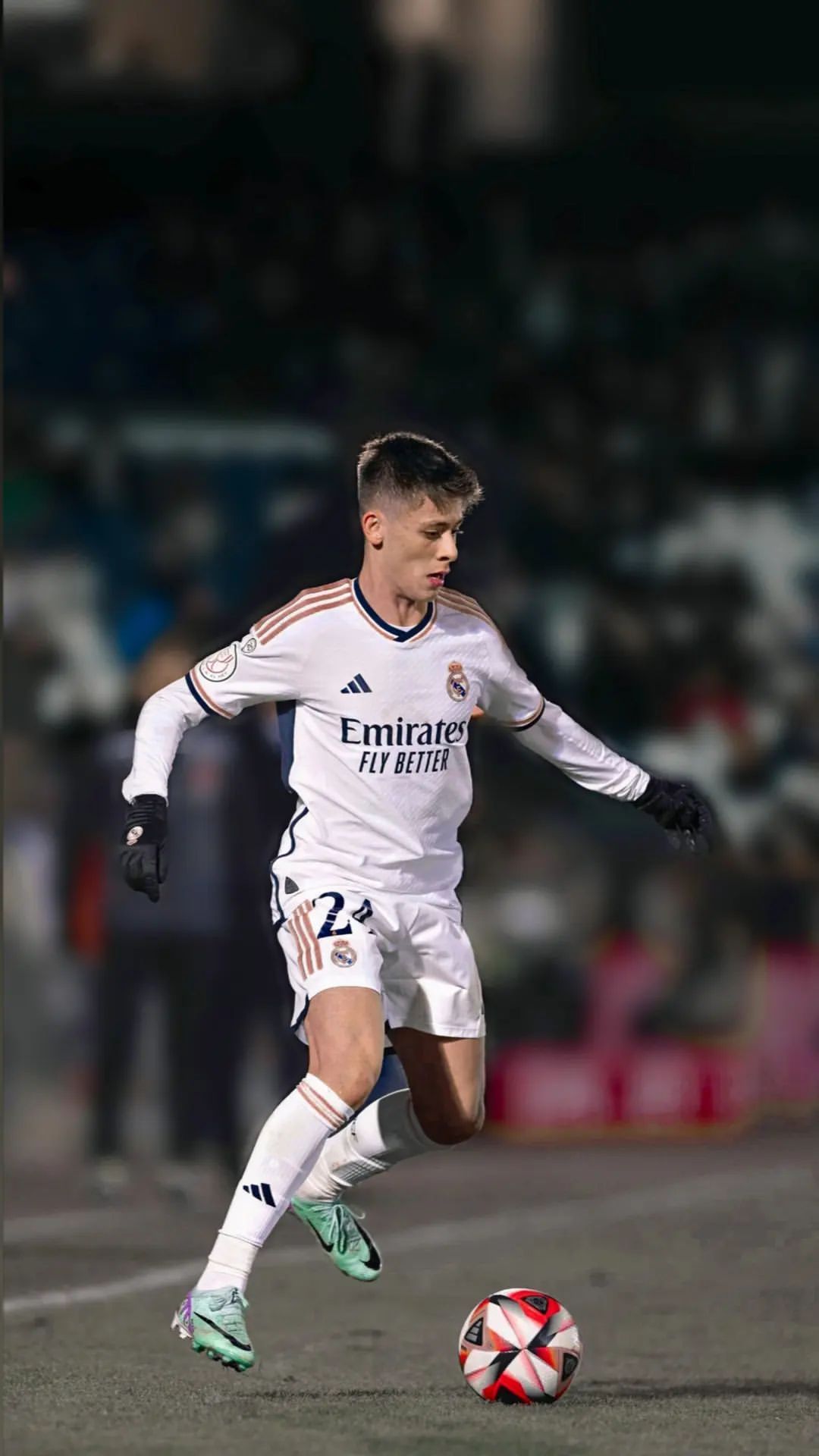 عکس های آردا گولر عکس های آردا گولر