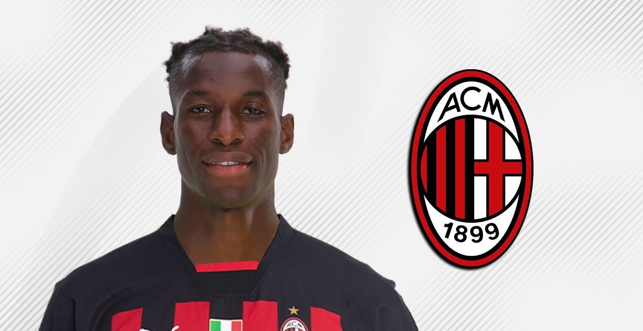 والپیپر نیکلاس جکسون فوتبالی 2025 