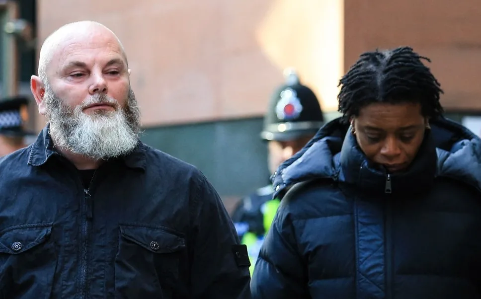 پدر و مادر میسن گرینوود پدر و مادر میسن گرینوود