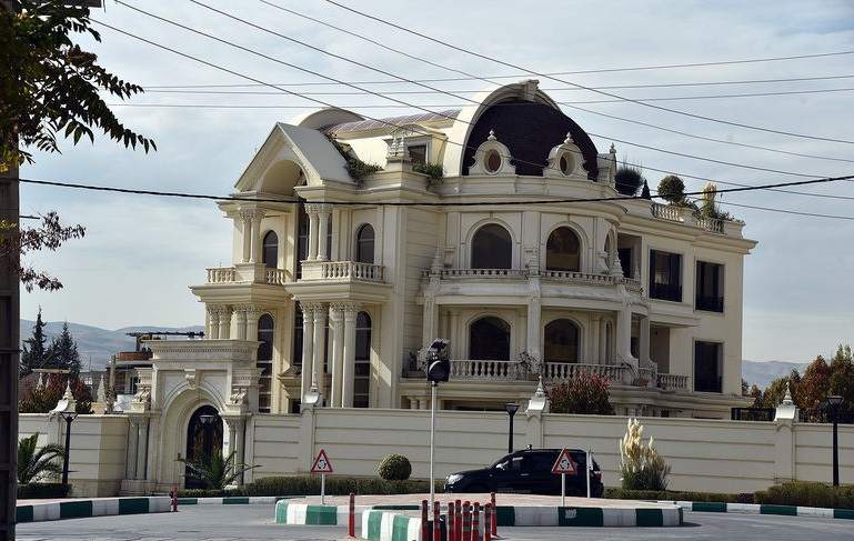 خانه های علی کریمی خانه های علی کریمی