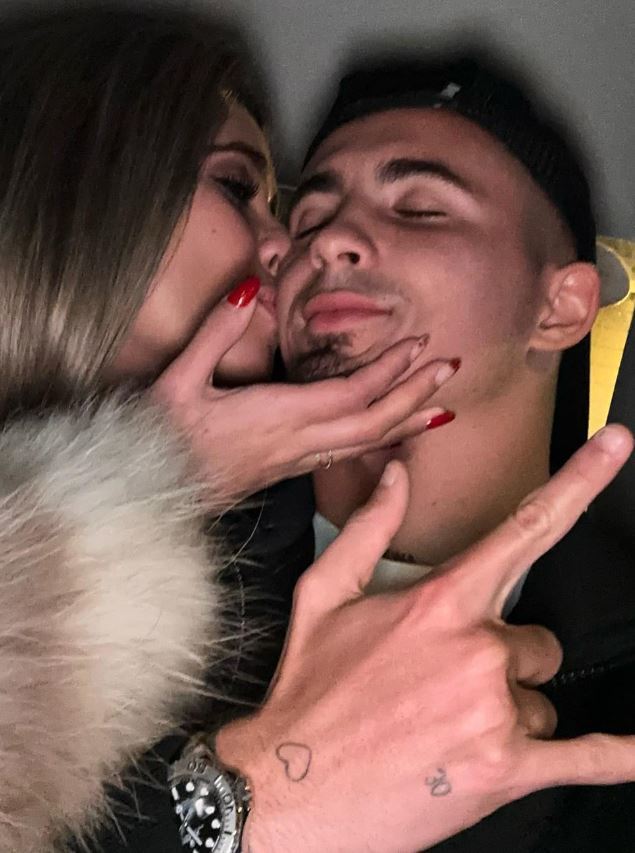 دوست دختر یرمی پینو