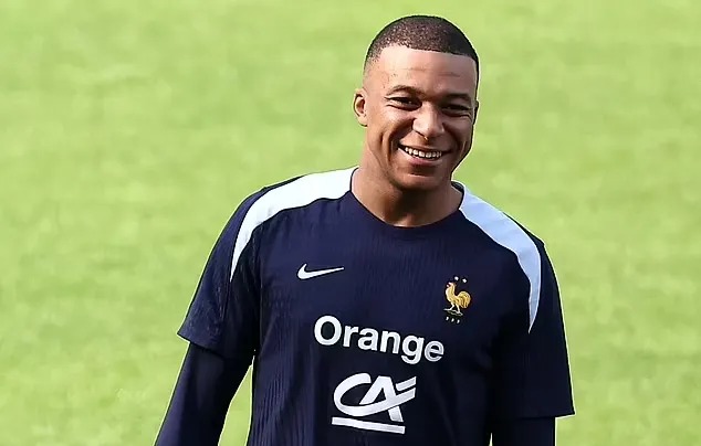 زندگی ورزشی کیلیان امباپه