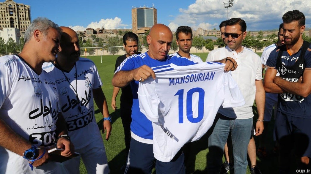 شماره پیراهن علیرضا منصوریان