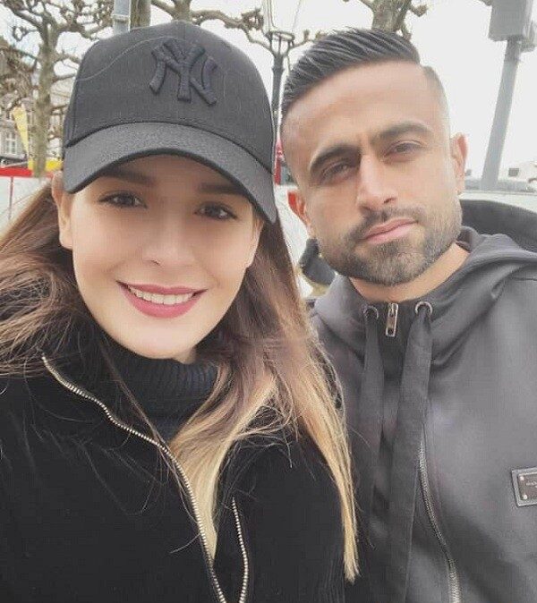 عکس زن امید ابراهیمی