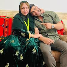 مسعود شجاعی و مادرش