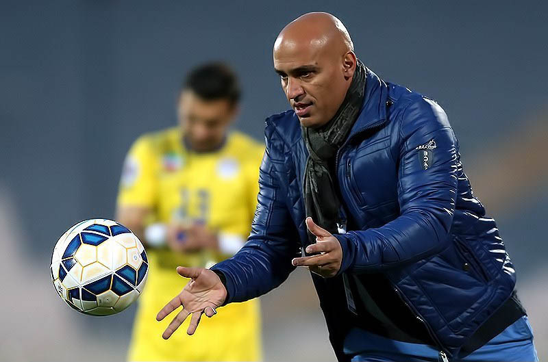 والپیپر علیرضا منصوریان فوتبالی 2025 