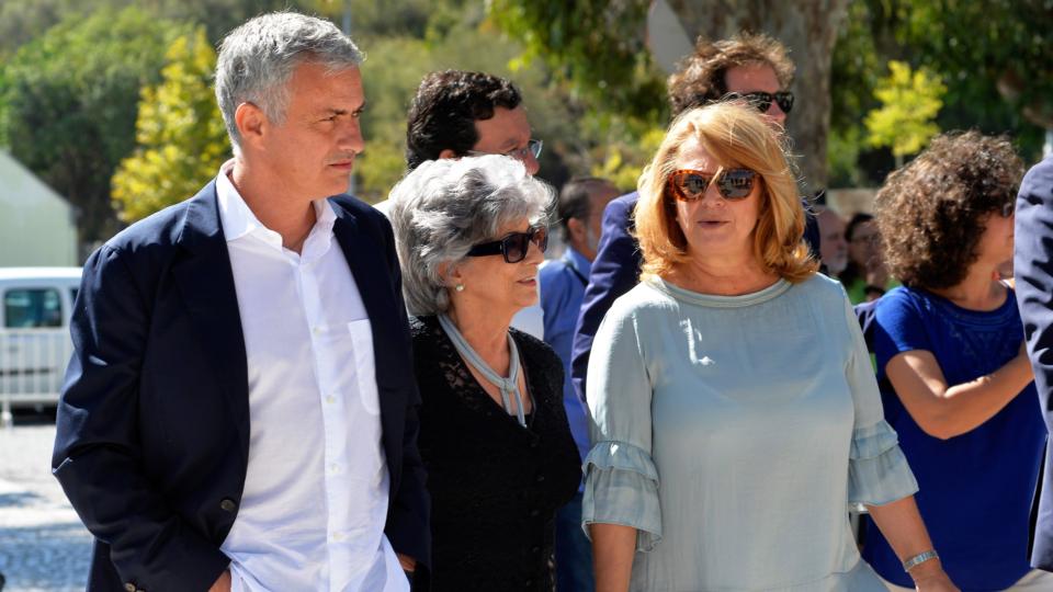 ژوزه مورینیو و مادرش ژوزه مورینیو و مادرش