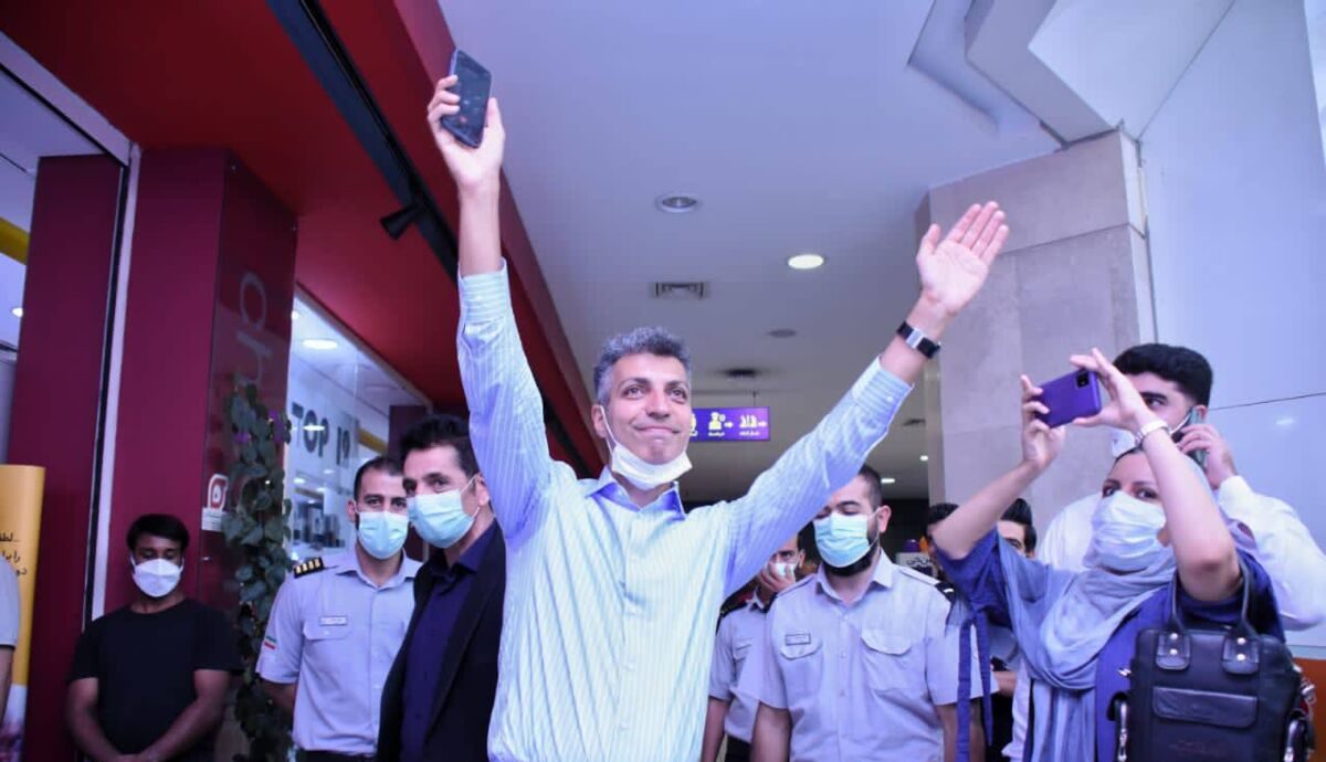 کناره گیری عادل فردوسی پور کناره گیری عادل فردوسی پور