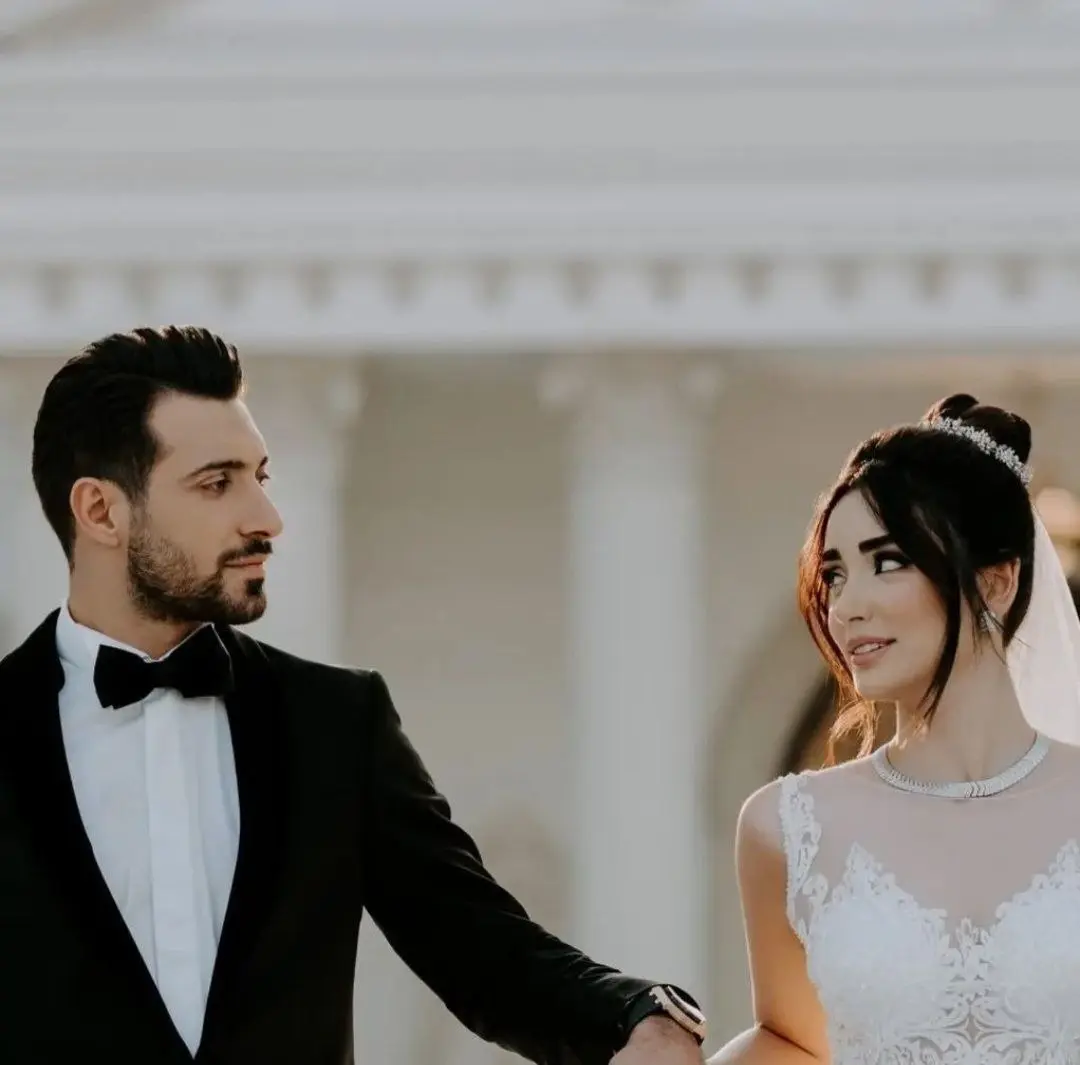 عکس شجاع خلیل زاده با همسرش