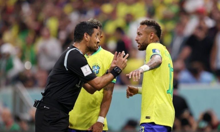 علیرضا فغانی و نیمار علیرضا فغانی و نیمار