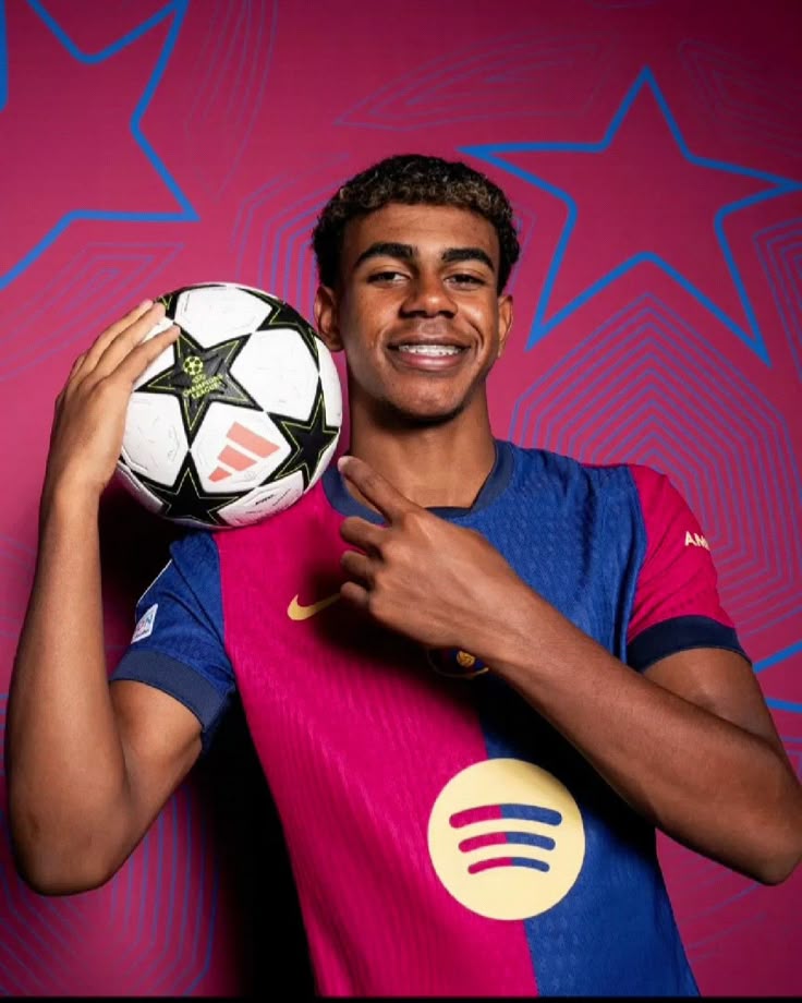 عکس لامین یامال برای تصویر زمینه 