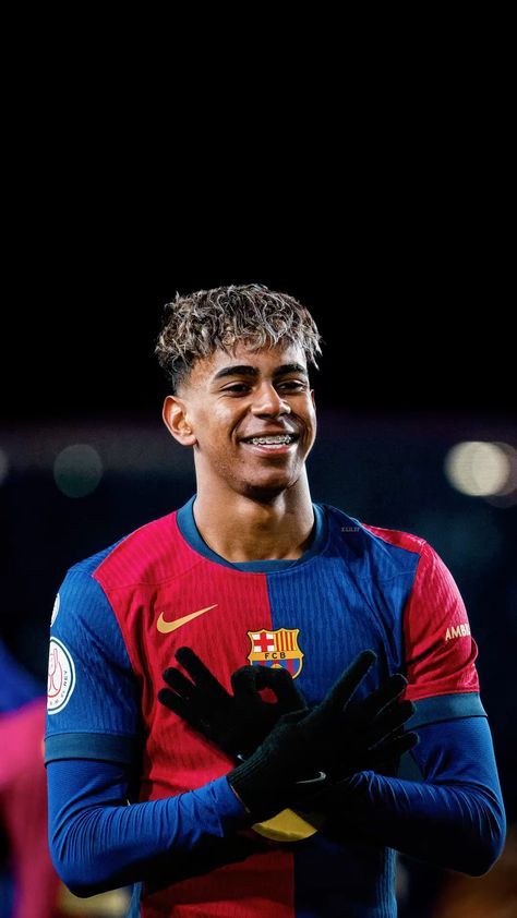 عکس لامین یامال برای پروفایل خفن 