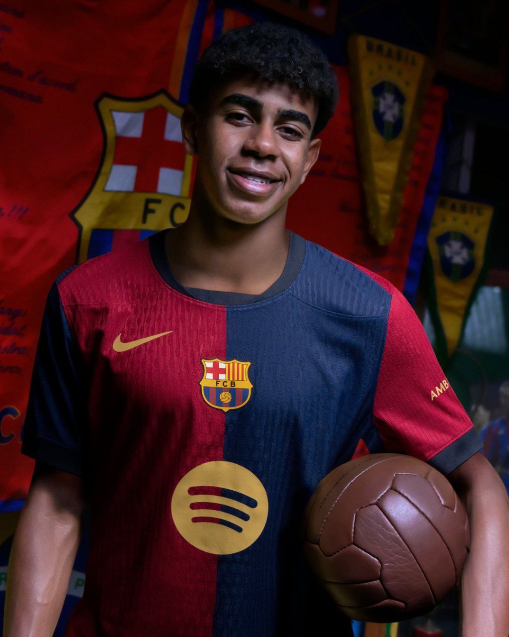 عکس لامین یامال 