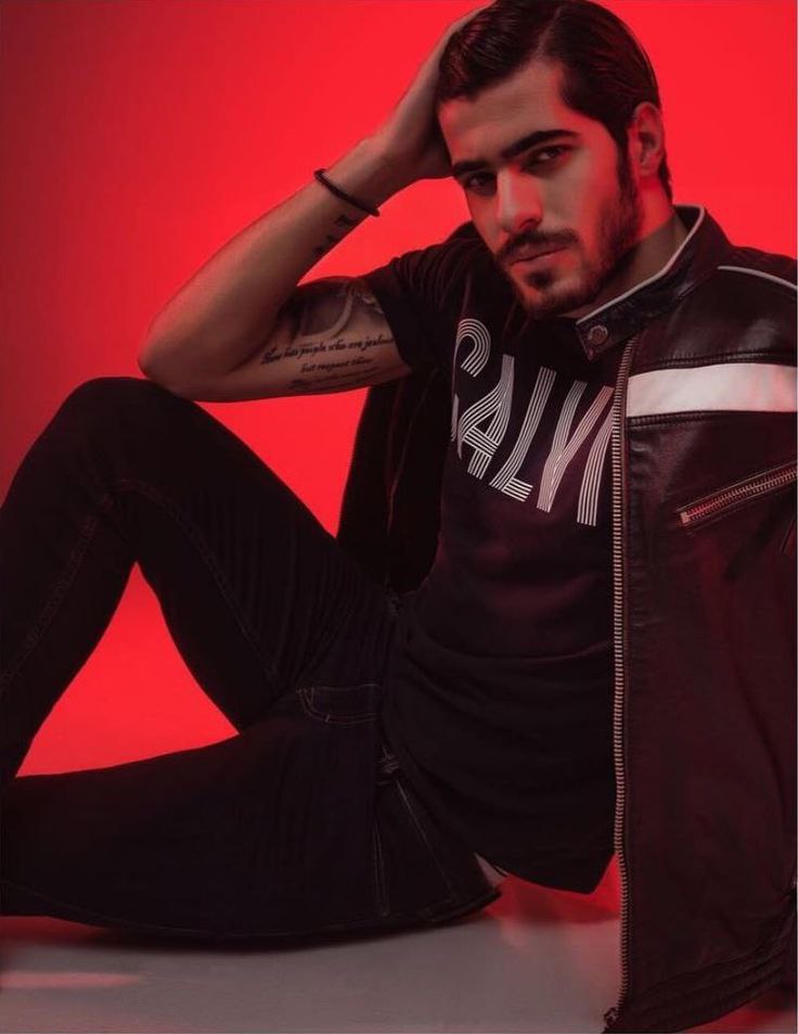 والپیپر سعید عزت اللهی فوتبالی 2025 