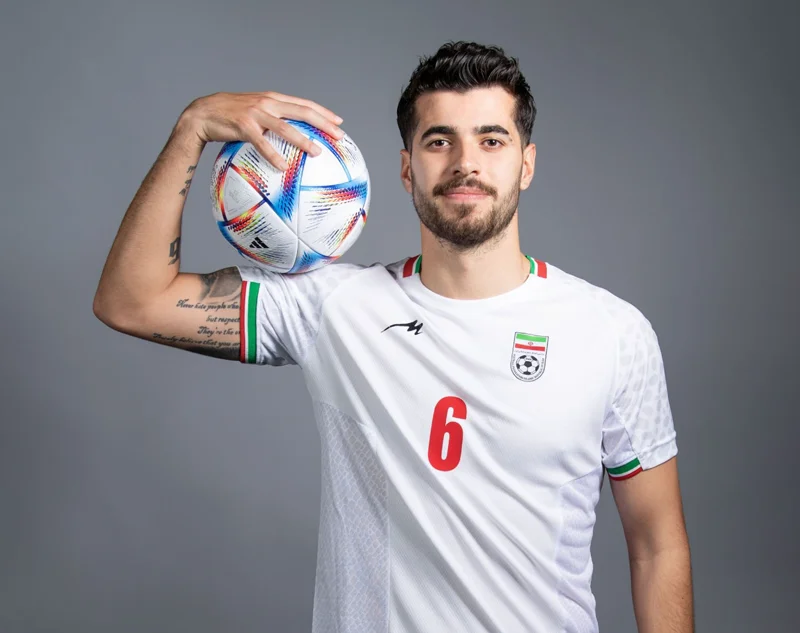 والپیپر سعید عزت اللهی برای کامپیوتر