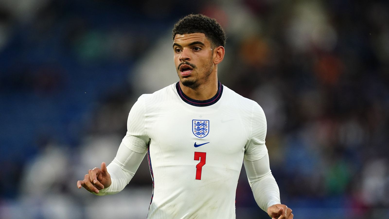 توهین نژاد پرستانه مورگان گیبز وایت توهین نژاد پرستانه مورگان گیبز وایت