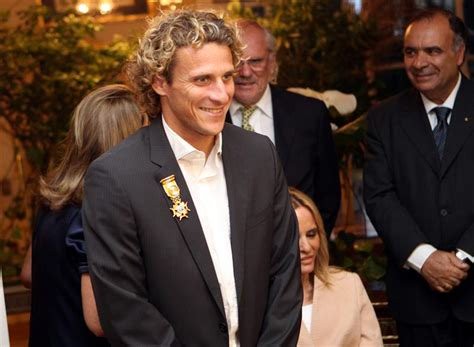 دستمزد دیگو فورلان