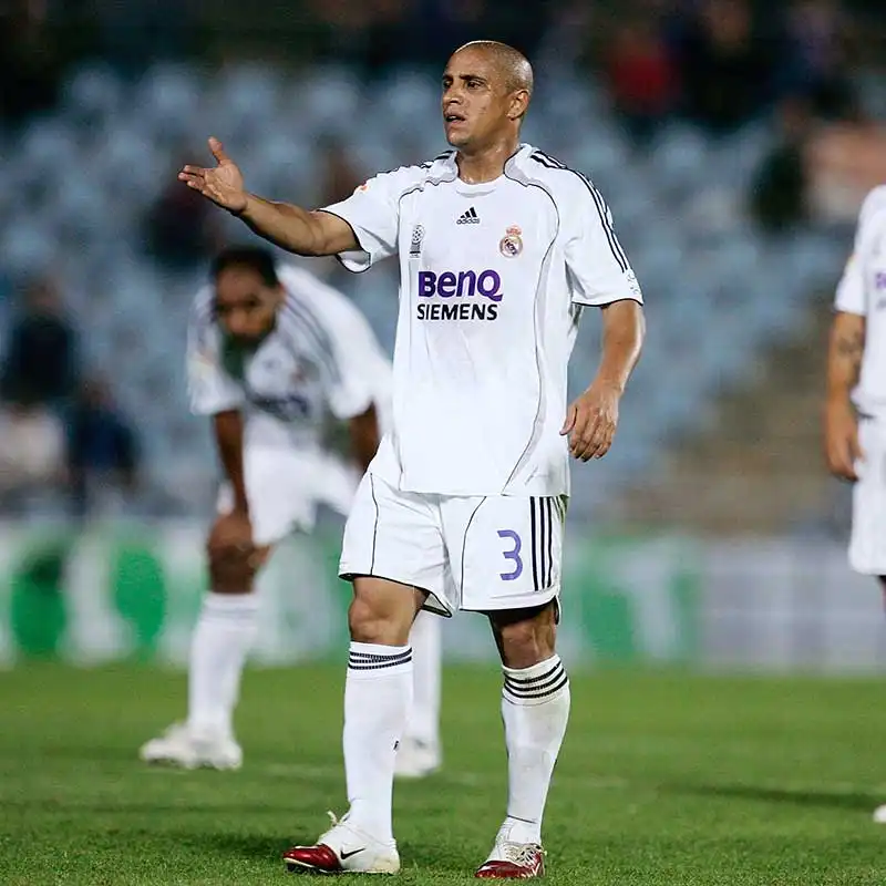 روبرتو کارلوس قهرمانی