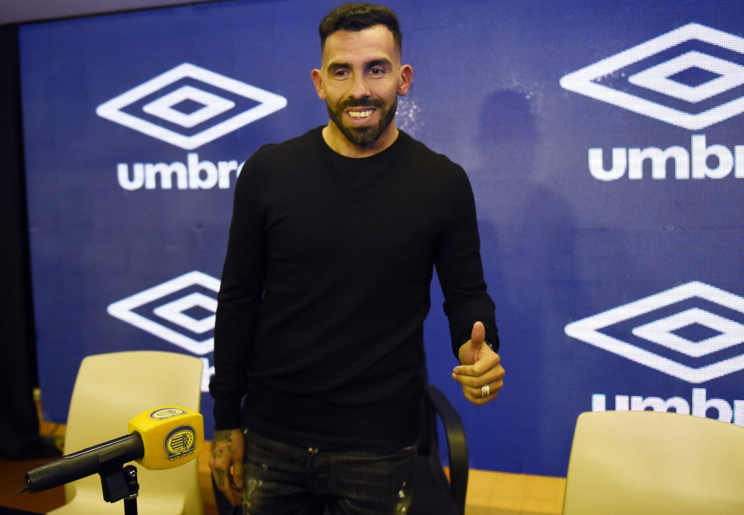 عکس کارلوس توز