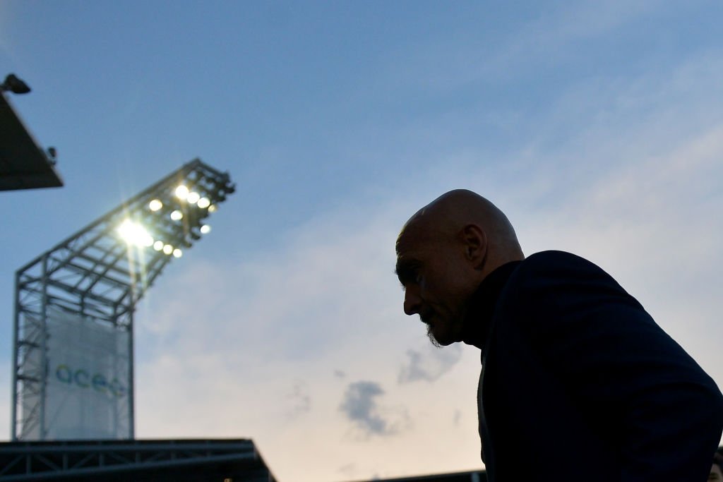 لوچانو اسپالتی والپیپر 