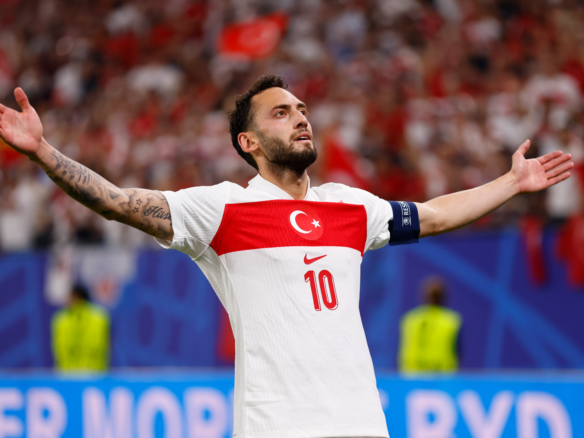 هاکان چالهان اوغلو اهل کجاست