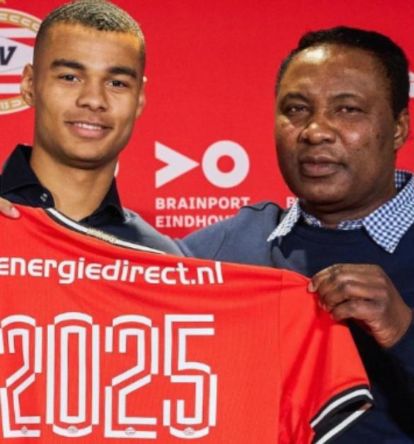 پدر کودی خاکپو