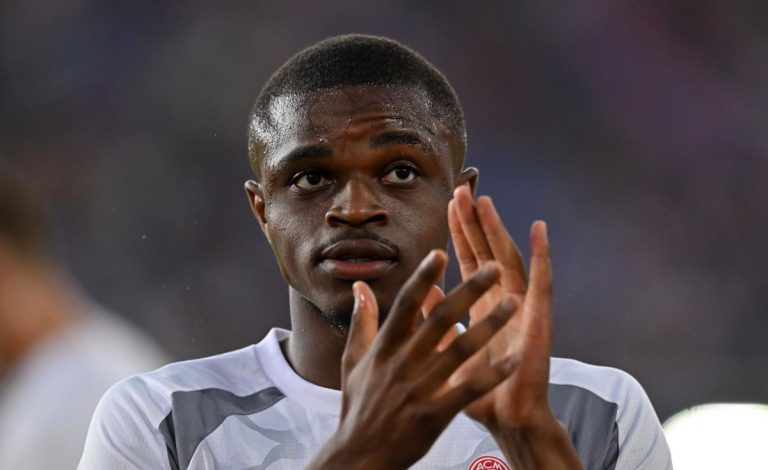 پیر کالولو wallpaper 4k