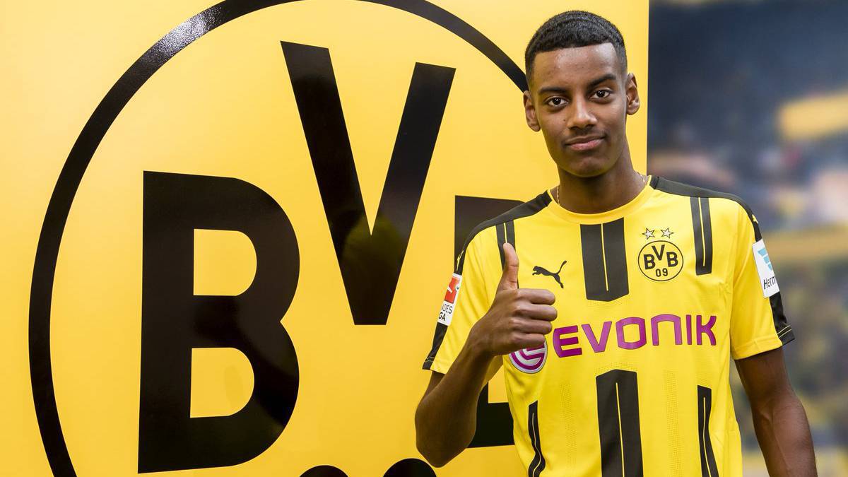 wallpaper for phone Alexander Isak