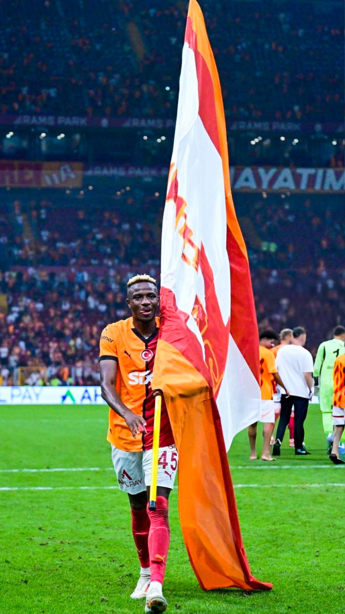 Victor Osimhen wallpaper hd