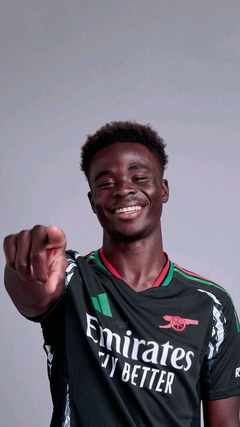 wallpaper for phone Bukayo Saka