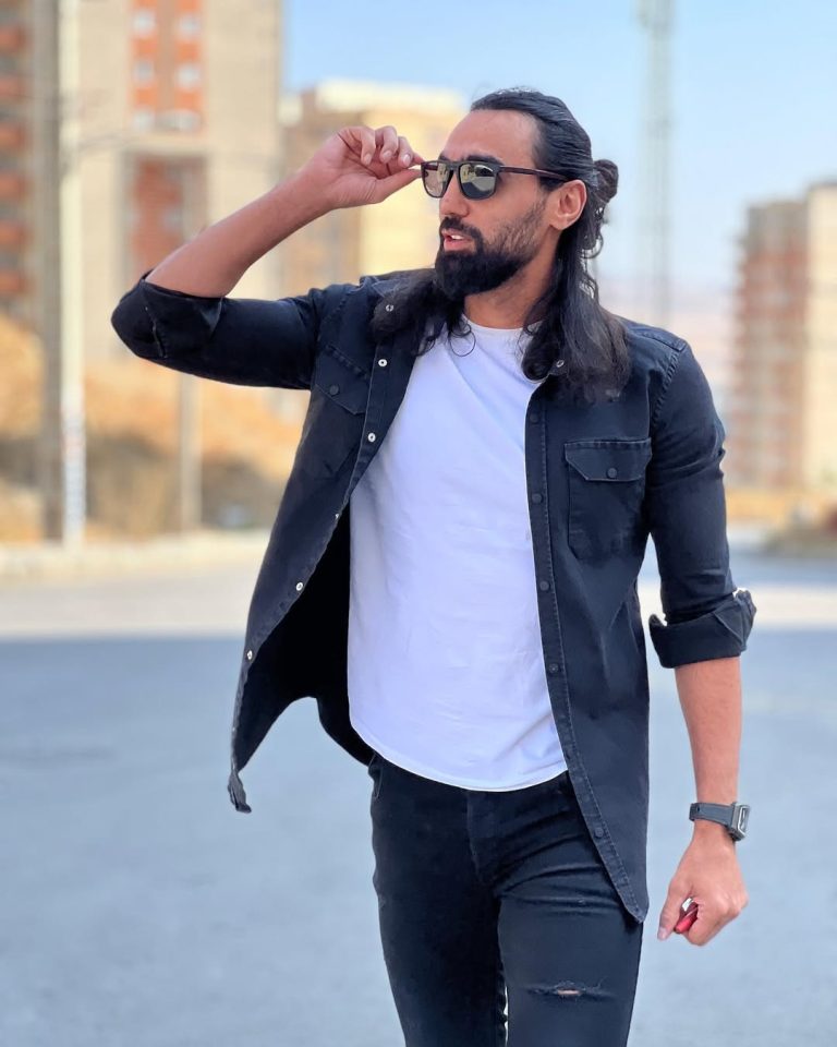 عکس پروفایل پوریا فیاضی