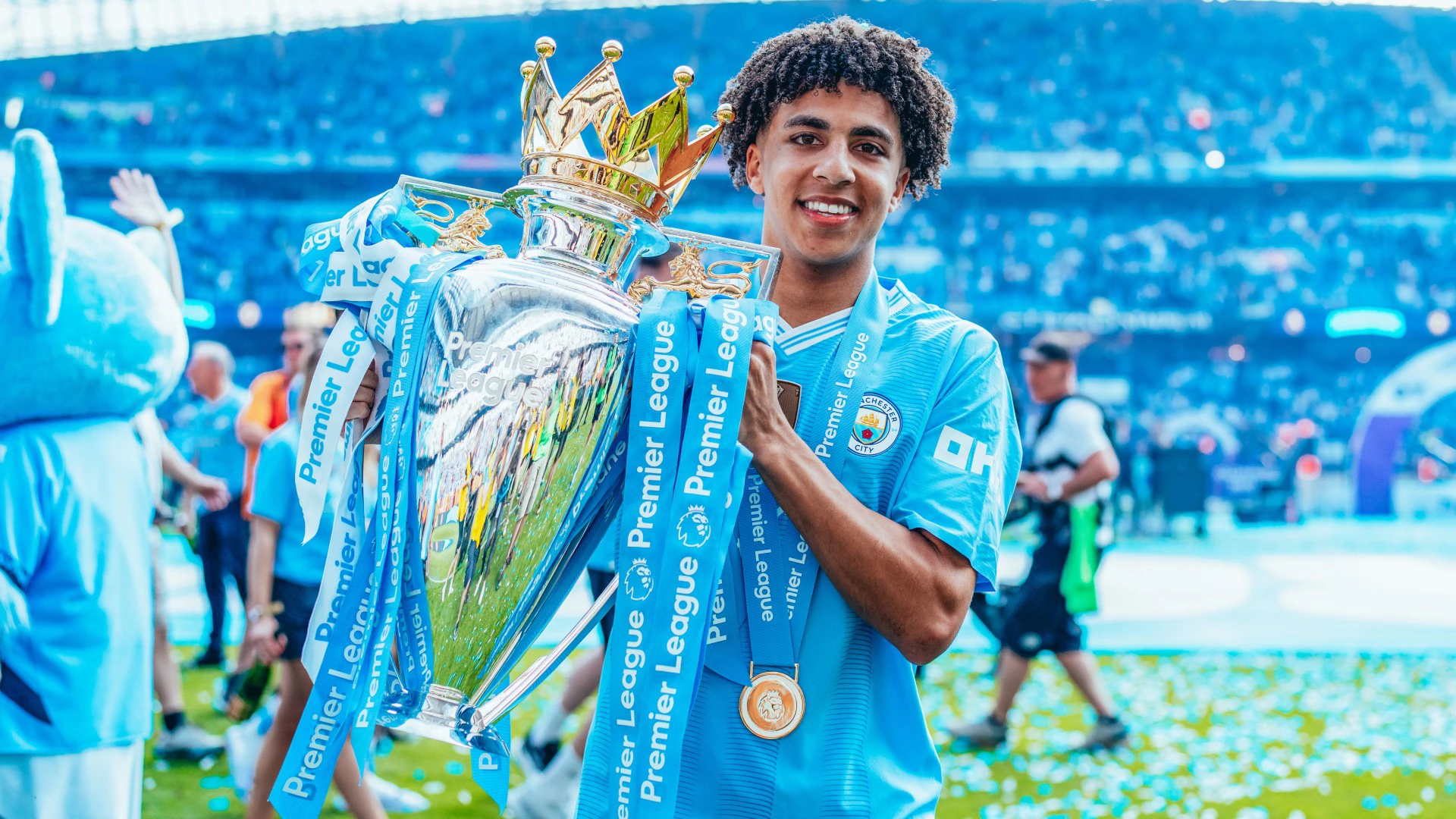 wallpaper hd Rico Lewis