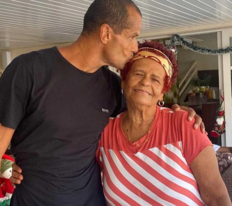 ریوالدو و مادرش