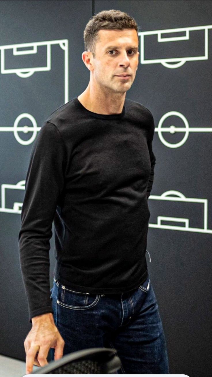 Thiago Motta wallpaper 4k