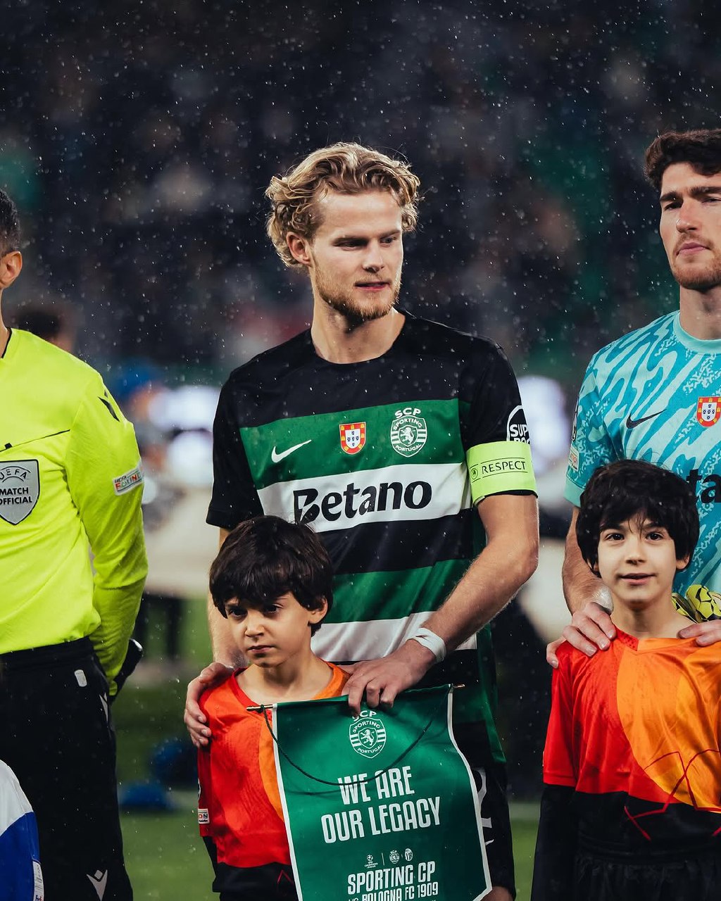 wallpaper Morten Hjulmand