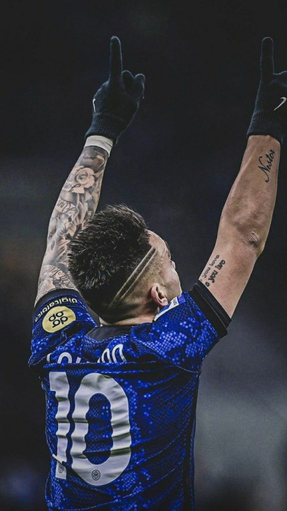 لائوتارو مارتینز فوتبالیست لائوتارو مارتینز فوتبالیست