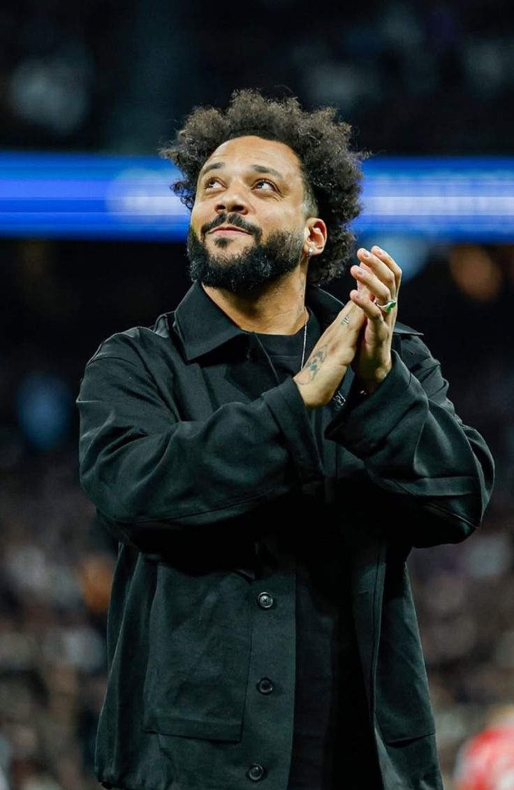 والپیپر مارسلو ویرا