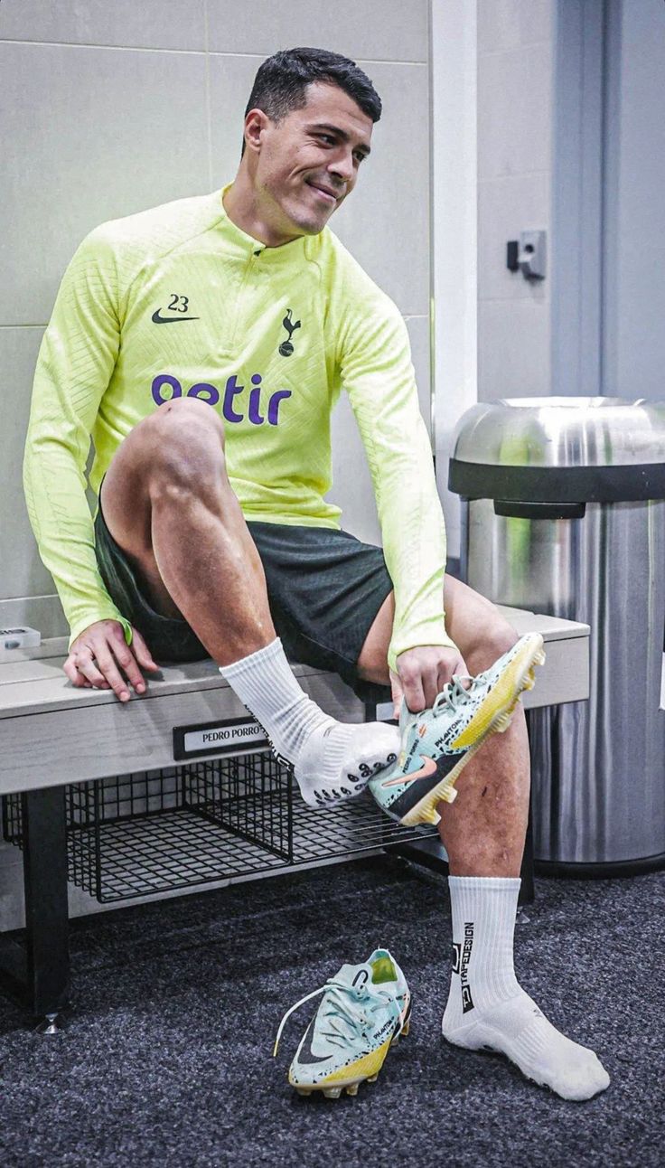 Pedro Porro wallpaper for phone
