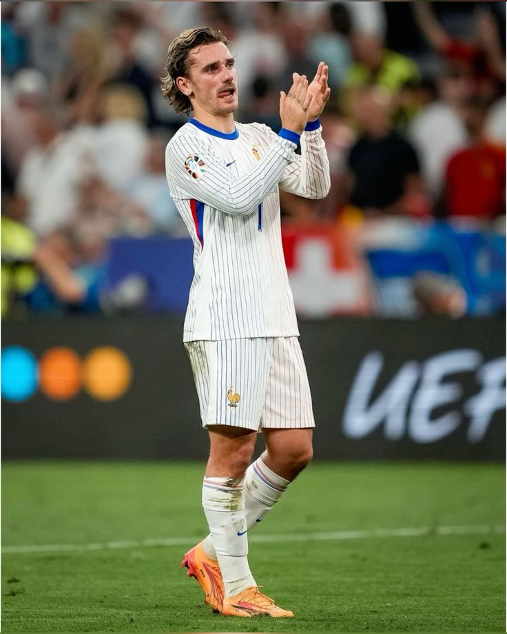 عکس آنتوان گریزمان فوتبالیست