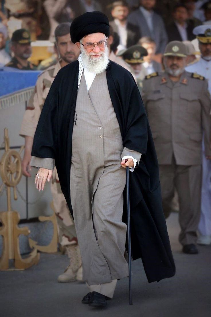 آیت الله خامنه‌ای پس از انقلاب