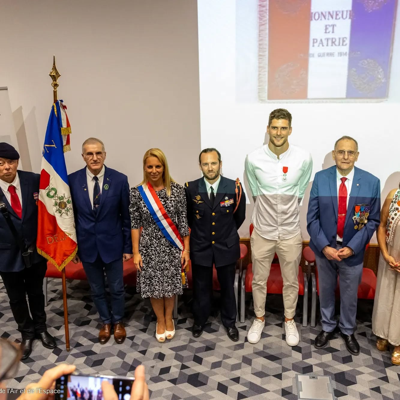 والپیپر تروور کلونو