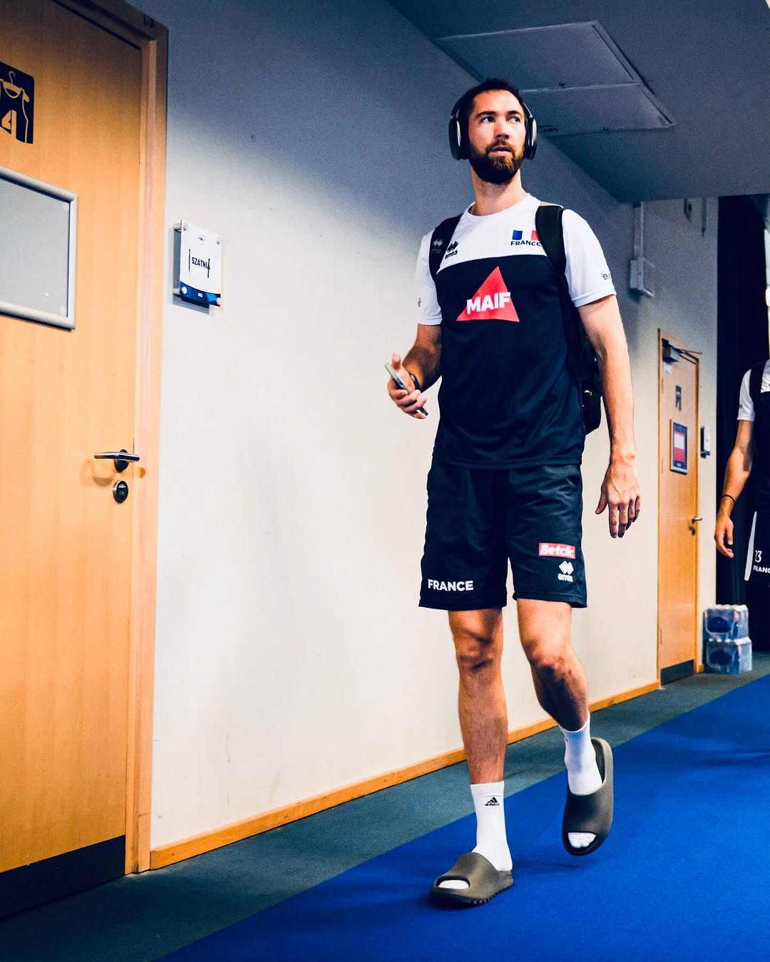 والپیپرکوین تیلی