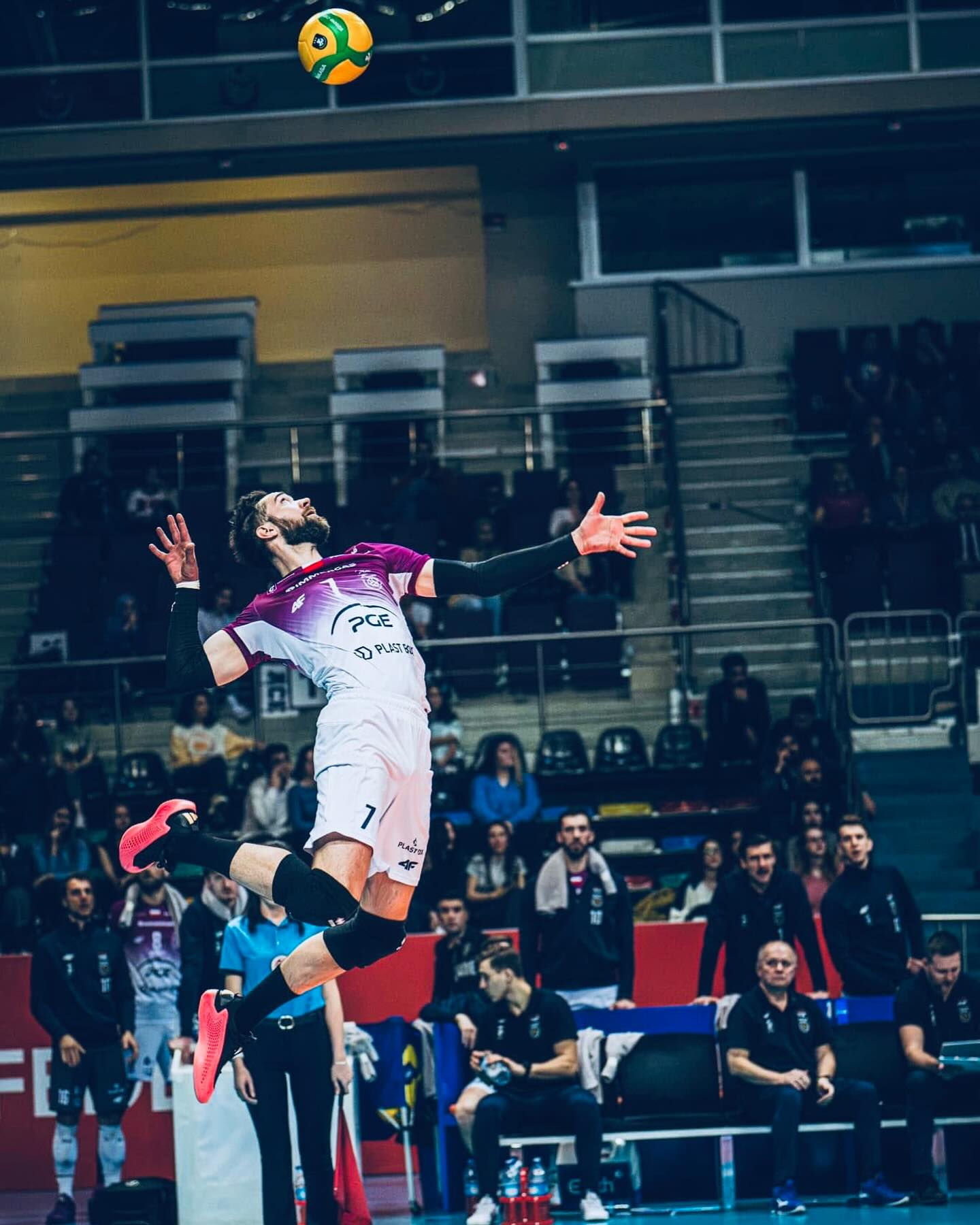 کوین تیلی والیبالیست