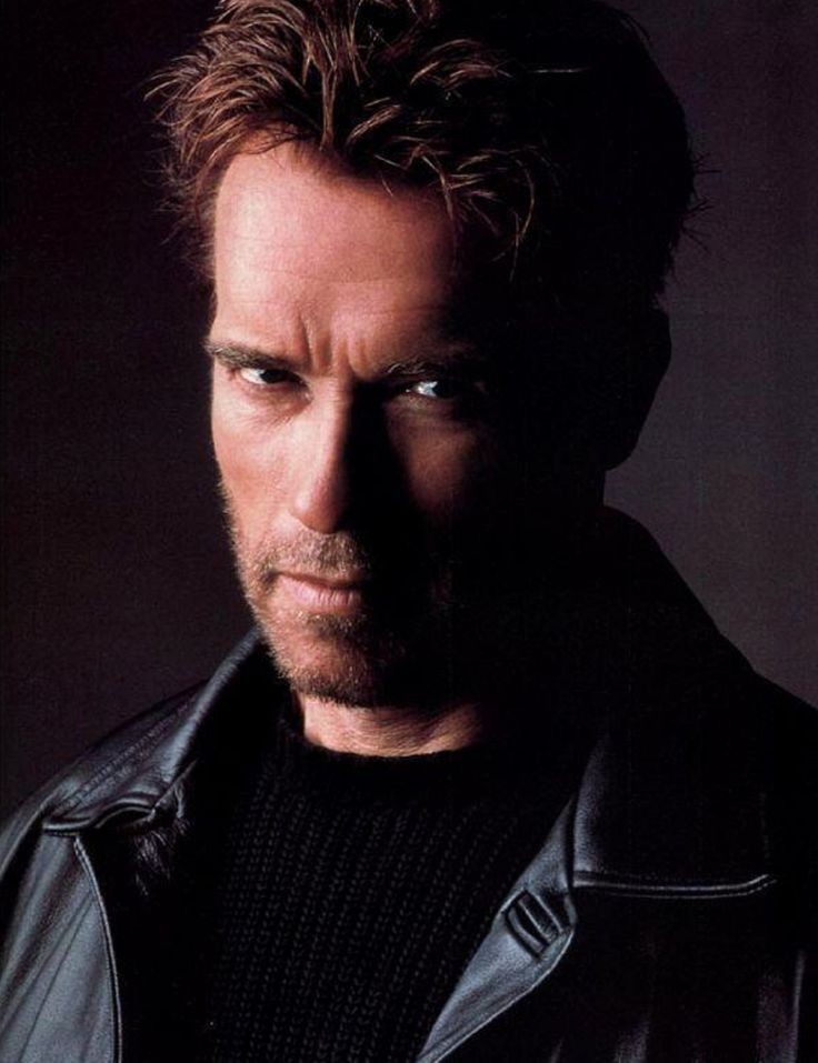 آرنولد شوارتزنگر والپیپر - مجله بیوگرافی فوتبال