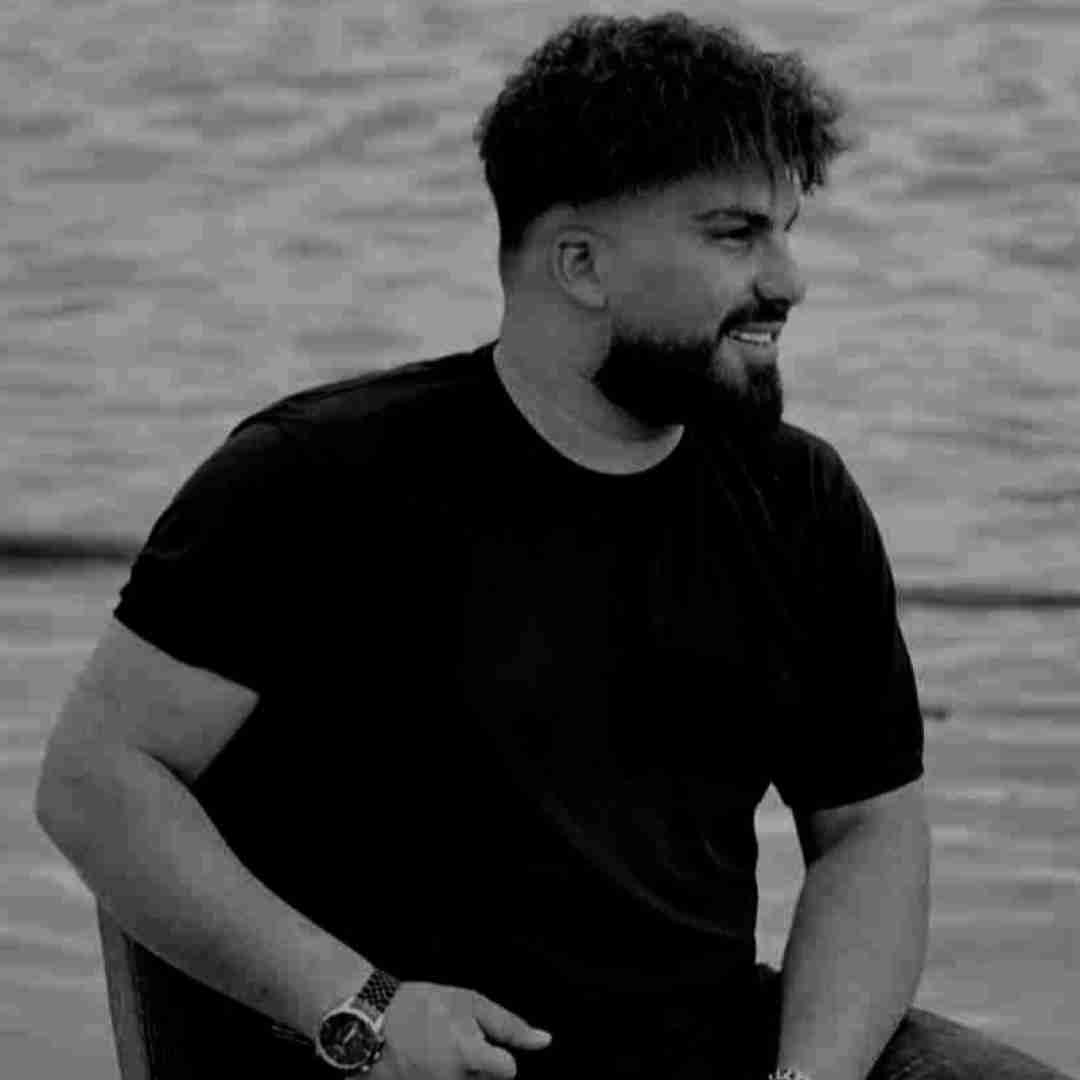 والپیپر فرشاد کلوانی فوتبالی 2025 والپیپر فرشاد کلوانی فوتبالی 2025